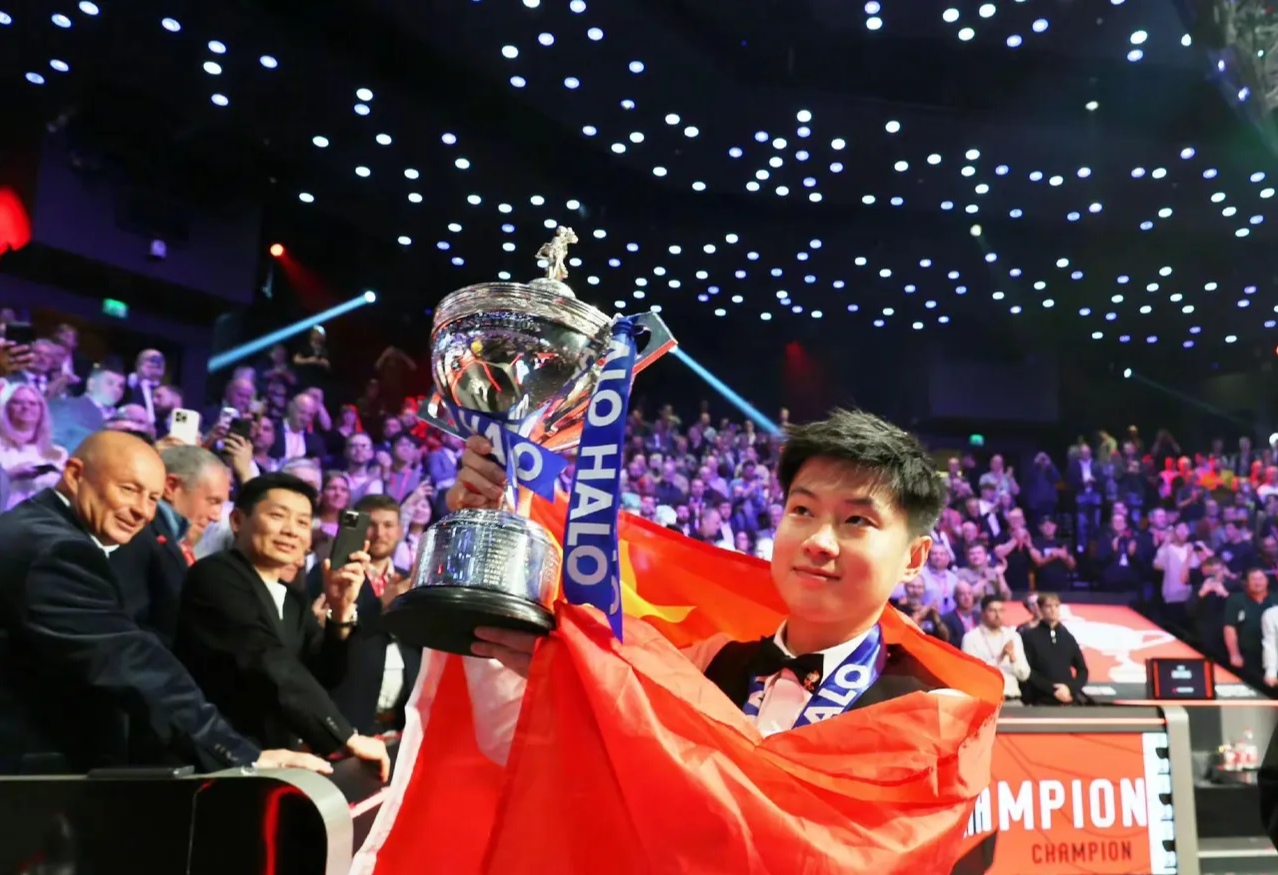 包含斯诺克总决赛上演强强对话，姑苏猎隼队强势横扫皖南银狐队，多点开花奏效；重拾自信的夜晚的词条